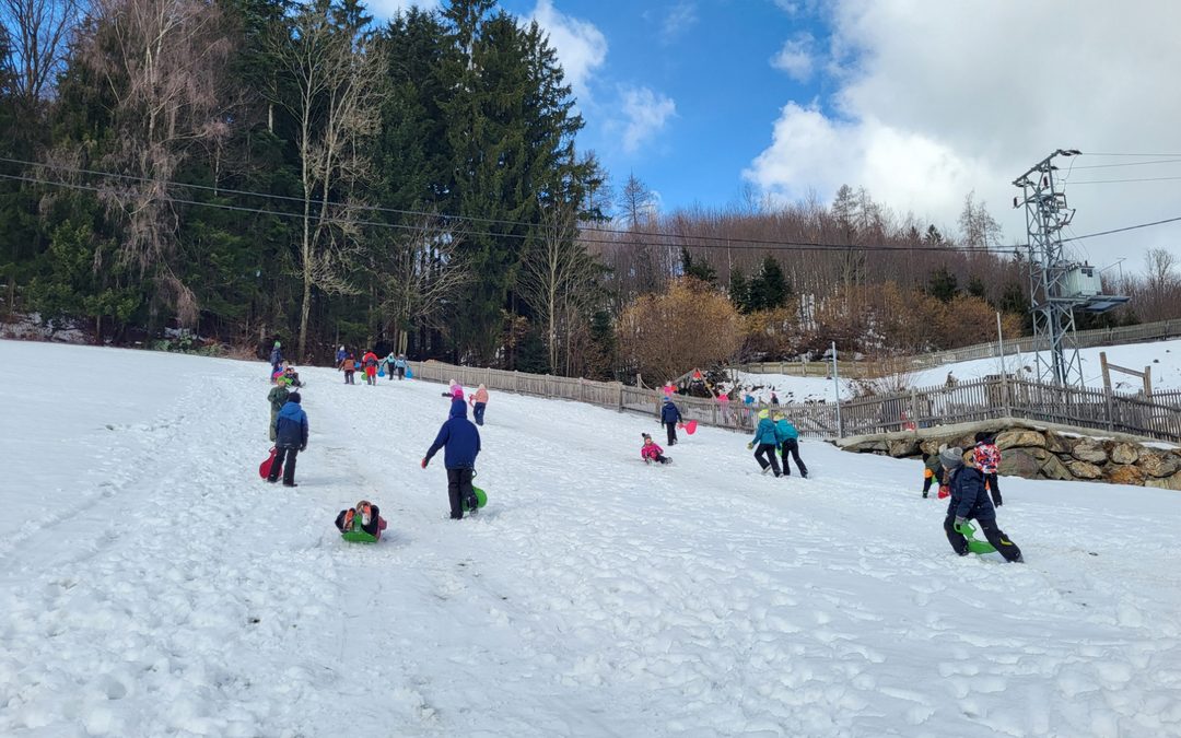 Spielen im Schnee